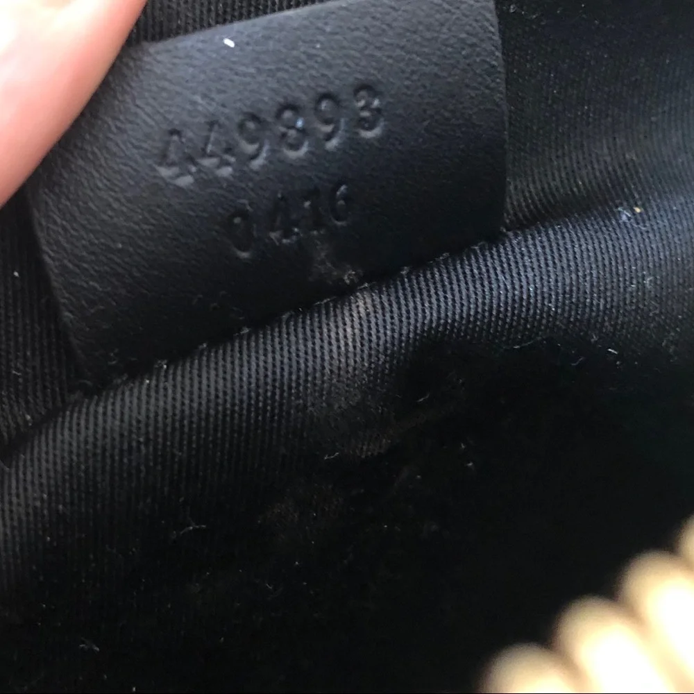 Gucci Black Guccissima Leather Cosmetic Bag - Picture 6 of 8